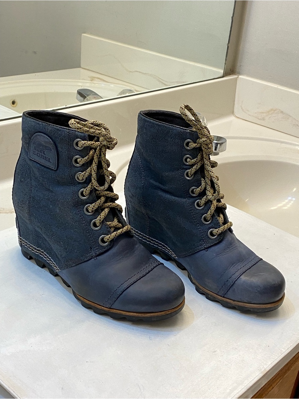 SOREL Women’s 1964 premium wedge boot size 8.5M great condition good bottoms - Picture 12 of 12
